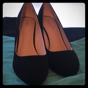 Black Faux suede heels
